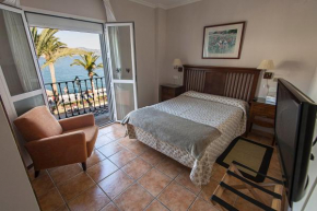 Hostal Marissal by Dorobe, Nerja